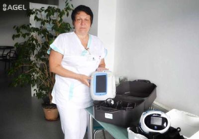 Deset přístrojů pomáhá s hojením ran v rámci podtlakové terapie VAC v Nemocnici AGEL Valašské Meziříčí 